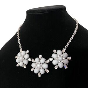 Women's Necklace Grey /‎ Silver Tone Flowers Statement Princess 18 in ext 3.5 in
